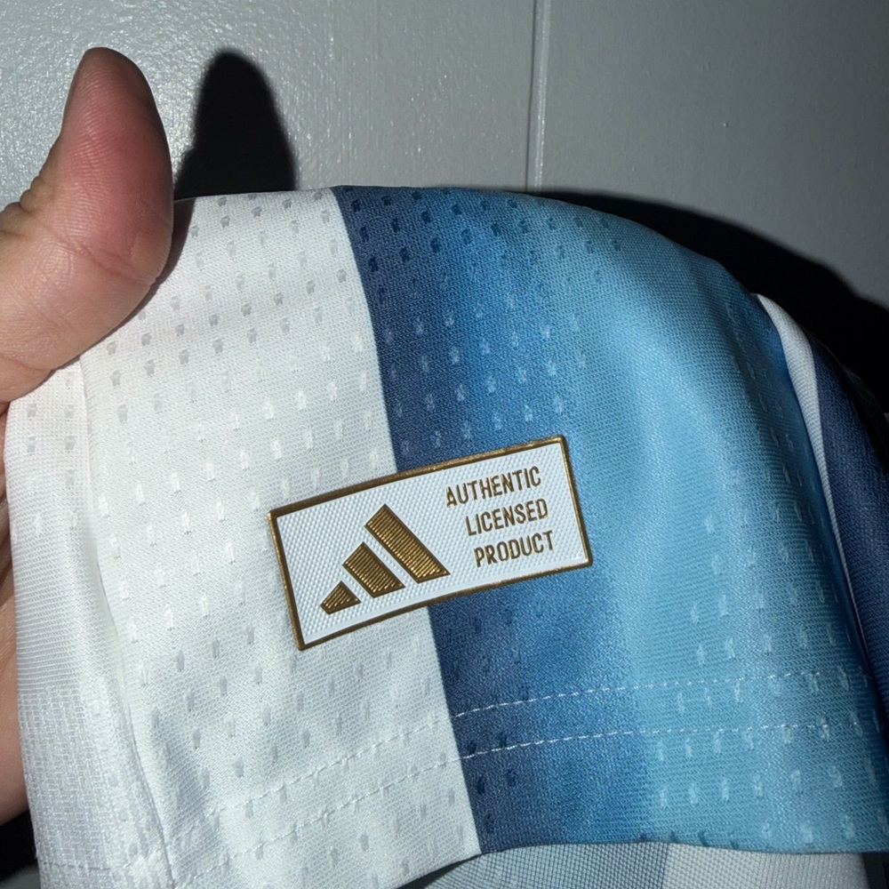 adidas Argentina Light Blue and White Men's futbol Jersey - Picture 7 of 11